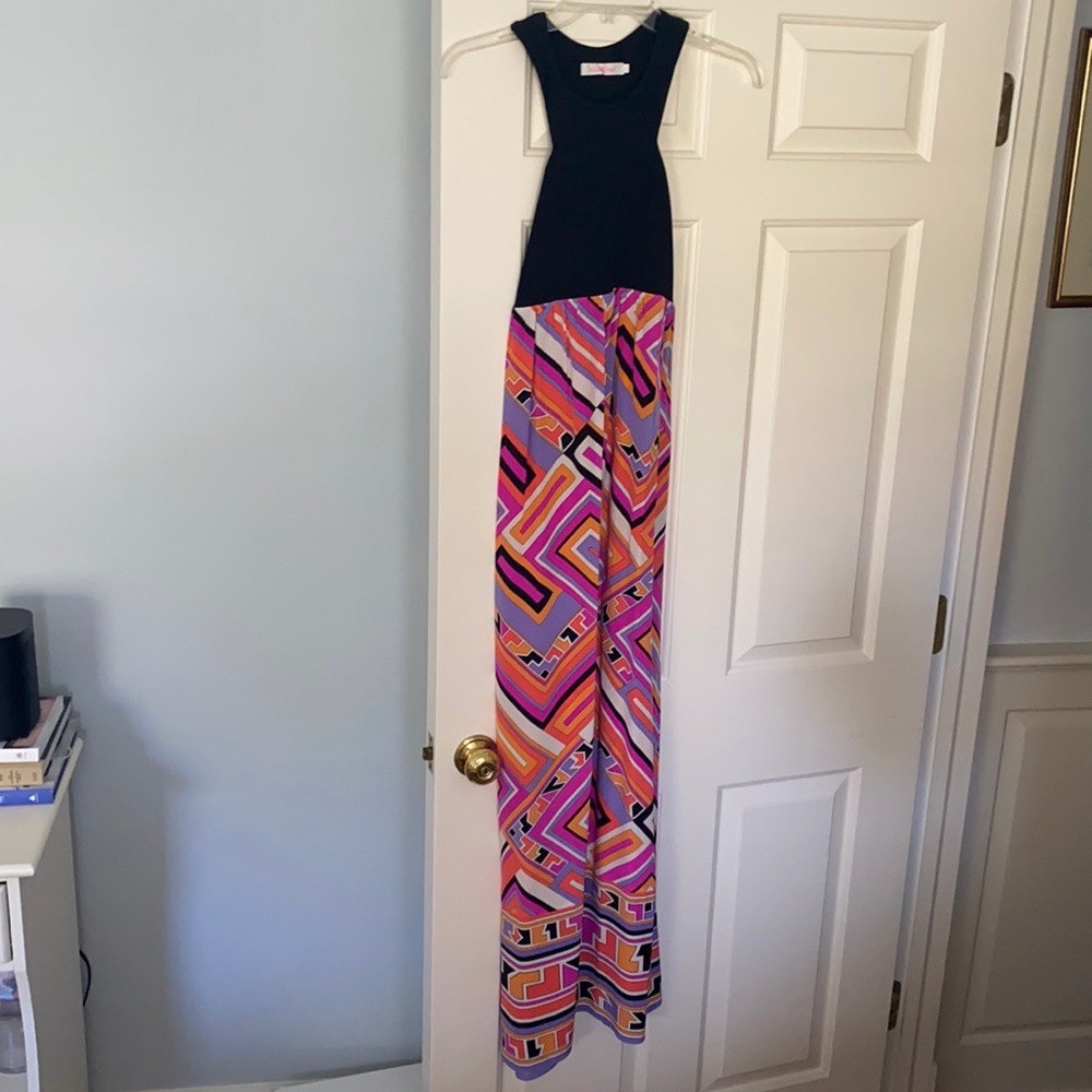 Contemporary & Chic Lightweight Maxi